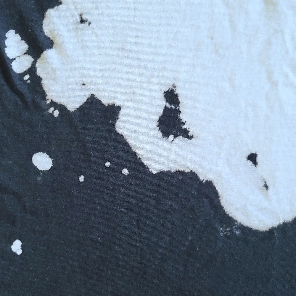 AC⚡DC Bleached "Back in Black"🖤 Graphic Tee👕 - NWOT - Picture 7 of 12